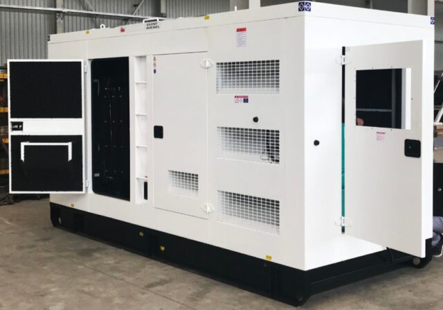 Дизель генератор Амперос АД 400-Т400 в кожухе — изображение 3